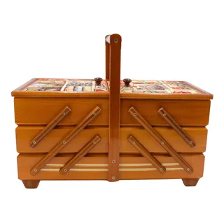 Dekohelden24 Hochwertiger Nähkasten, Nähkästchen aus Furnierholz mit 7 Fächern und Stoffbezug Nadelmotiv in Mahagoni, L/B/H 42 x 20 x 21 cm