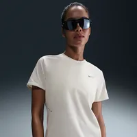 Nike Damen Swift Dri-Fit SS Top weiß