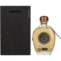 Hacienda de Chihuahua Sotol Añejo mit Blattgold 38% Vol. 0,7l in Holzkiste