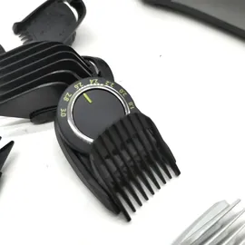 Philips All-in-One Trimmer 7000 Series 14-in-1-Trimmer MG7930/15