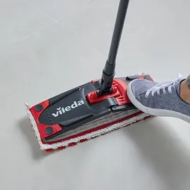Vileda Bodenwischer Ultramax Turbo 2in1 mit Teleskopstiel (75–130 cm) und Mikrofaserbezug