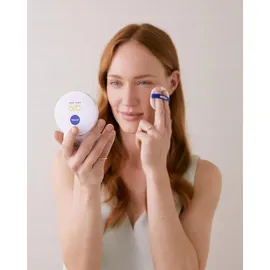 NIVEA Cellular Expert Finish 3in1 Pflege Cushion LSF 15 02 mittel 15 ml