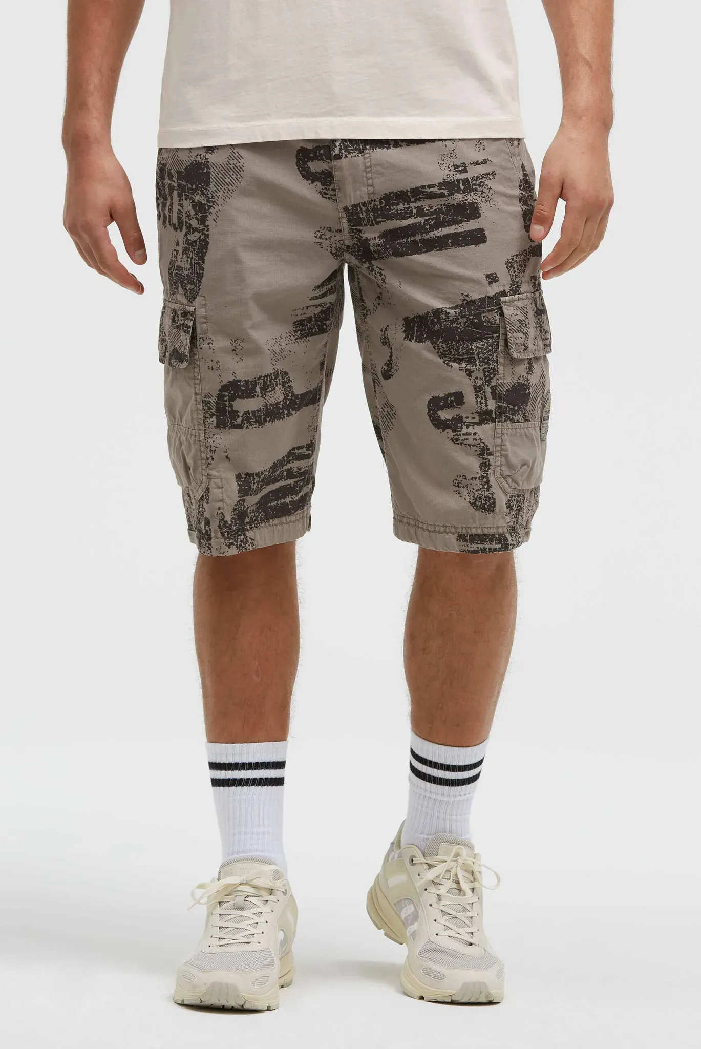 Shorts CAMP DAVID, Herren, Gr. XL, Normalgrößen, rock ridge, Rippware, Material: 100% Baumwolle, bedruckt, regular fit knielang, Hosen Shorts, mit All Over Print