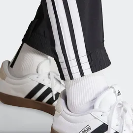 adidas Essentials 3-Streifen Woven Jogginghose Schwarz/Weiß XL