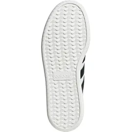 adidas Barreda Cloud White/Core Black/Grey One 44
