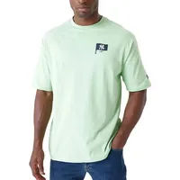 New Era Mlb Burger Grphc New York Yankees T-shirt