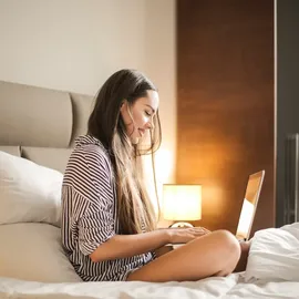 Relaxdays Nachttischlampe Silber