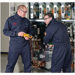 APC On-Site Warranty Extension - Serviceerweiterung - Arbeitszeit und Ersatzteil