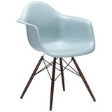 Vitra Stuhl Eames Plastic Armchair DAW 83x63x59 cm eisgrau, Gestell: Ahorn nussbaumfarbig, Designer Charles & Ray Eames