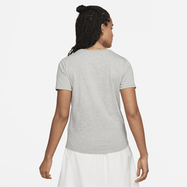 Nike Sportswear Club Essentials Damen-T-Shirt - Grau, XXL