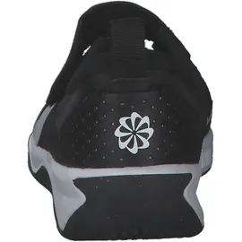 Nike Omni Multi-Court Kinder Schwarz/Weiß 35