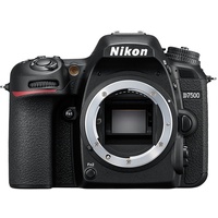 Nikon D7500 + AF-S DX 18-300 mm VR