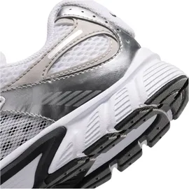 Nike V5 RNR Kinder White/Black/Vast Grey/College Grey 35,5
