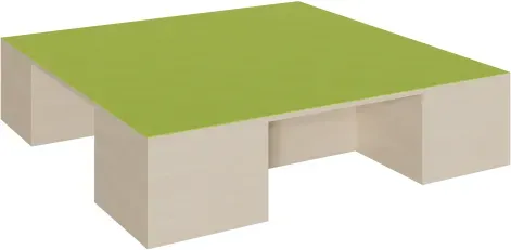 Quadrat-Podest mit Linoleum-Deckplatte und 2 Garagennischen