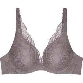 Triumph Body Make-Up Illusion Lace WP, mit Stretch-Spitze und Lifting-Effekt