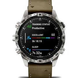 Garmin MARQ Adventurer BT 30,4 mm Edelstahlgehäuse weiß Lederarmband khaki M