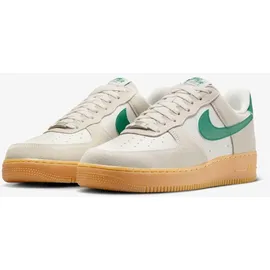 Nike Air Force 1 '07 Lv8