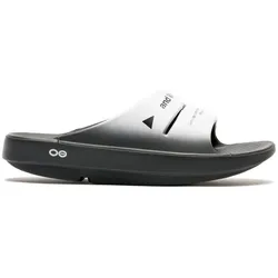 and wander x OOFOS ahh Recovery sandal - Schwarz - 12
