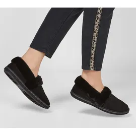 SKECHERS Cozy Campfire Team Toasty Slippers, Black Microfiber/Faux Fur Line, 39