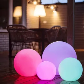 StarTrading STAR Trading Große Leuchtkugel Twilights | Gartenkugel 40cm RGB Farbwechsel weiß Fernb.Aufladbar