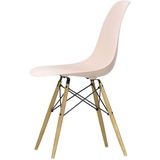 Vitra - Eames Plastic Side Chair DSW RE, Esche honigfarben / zartrosé (Filzgleiter weiß)