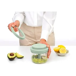 Brabantia TASTY+ Manueller Lebensmittelzerkleinerer | Handbetriebener Minizerkleinerer mit Edelstahlklingen | Zerkleinern und Verquirlen | Kompaktes Küchenwerkzeug | Jade Green