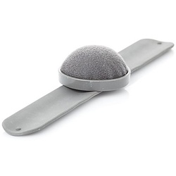 buttinette Nadelkissen mit Schnappfunktion, 5 cm Ø