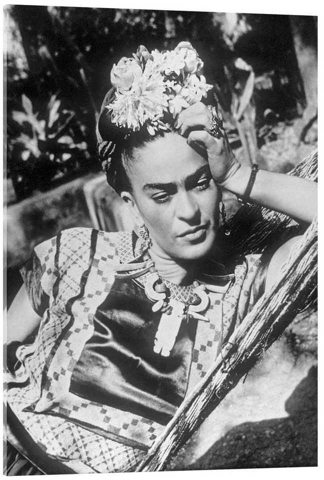 Posterlounge Acrylglasbild Bridgeman Images, Frida Kahlo in einer Hängematte, 1948, Wohnzimmer Fotografie schwarz 50 cm x 70 cm