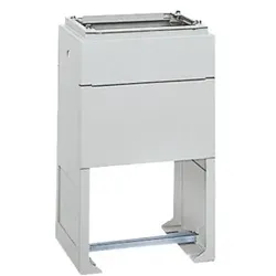 Schneider Electric NSYZHPLA54G Polyester-Sockel 900 mm, teilweise verborgen, f. Vers.PLAZ o. PLAZT B500xT420 mm