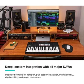 Novation Launchkey 37 MK4