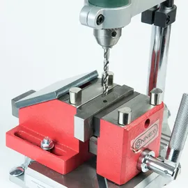 Connex Schraubstock Metall 80 mm rot