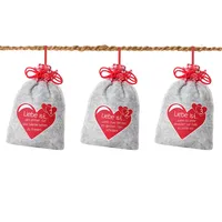 24 Adventskalender Säckchen (12 x 20 cm) aus Filz mit 24 "Liebe ist ..."-Sprüche (für Erwachsene Männer & Frauen geeignet) für Adventskalender zum Befüllen (mit Kokosschnur) von Adventino