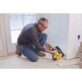 DeWalt 18V Akku-Nagler 32-64 mm