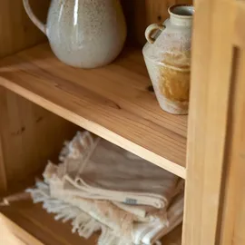 Tikamoon Schrank Yuki aus massivem Recycling-Kiefernholz Natur