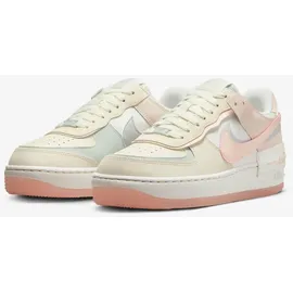 Nike Air Force 1 Shadow Damen Coconut Milk/Crimson Tint/Light Silver/Sail/Guava Ice 40