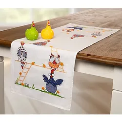 buttinette Stickläufer "Verrückte Hühner"