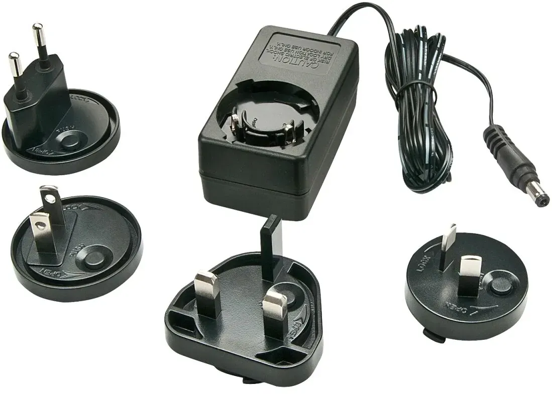 Lindy 73813 Netzteil & Spannungsumwandler 15 W Schwarz