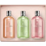 Molton Brown Bath & Body Bath & Shower Gel Blumig-fruchtige Körperpflege-Kollektion Bade- und Duschgel: Graceful Apricot & Freesia 300 ml + Lily & Magnolia Blossom 300 ml + Delicious Rhubarb & Rose 300 ml