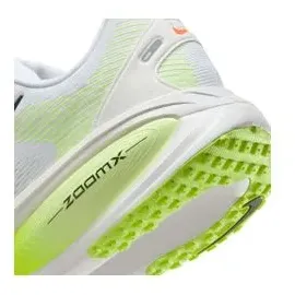 Nike Vomero 18 Herren White/Volt/Barely Volt/Black 43