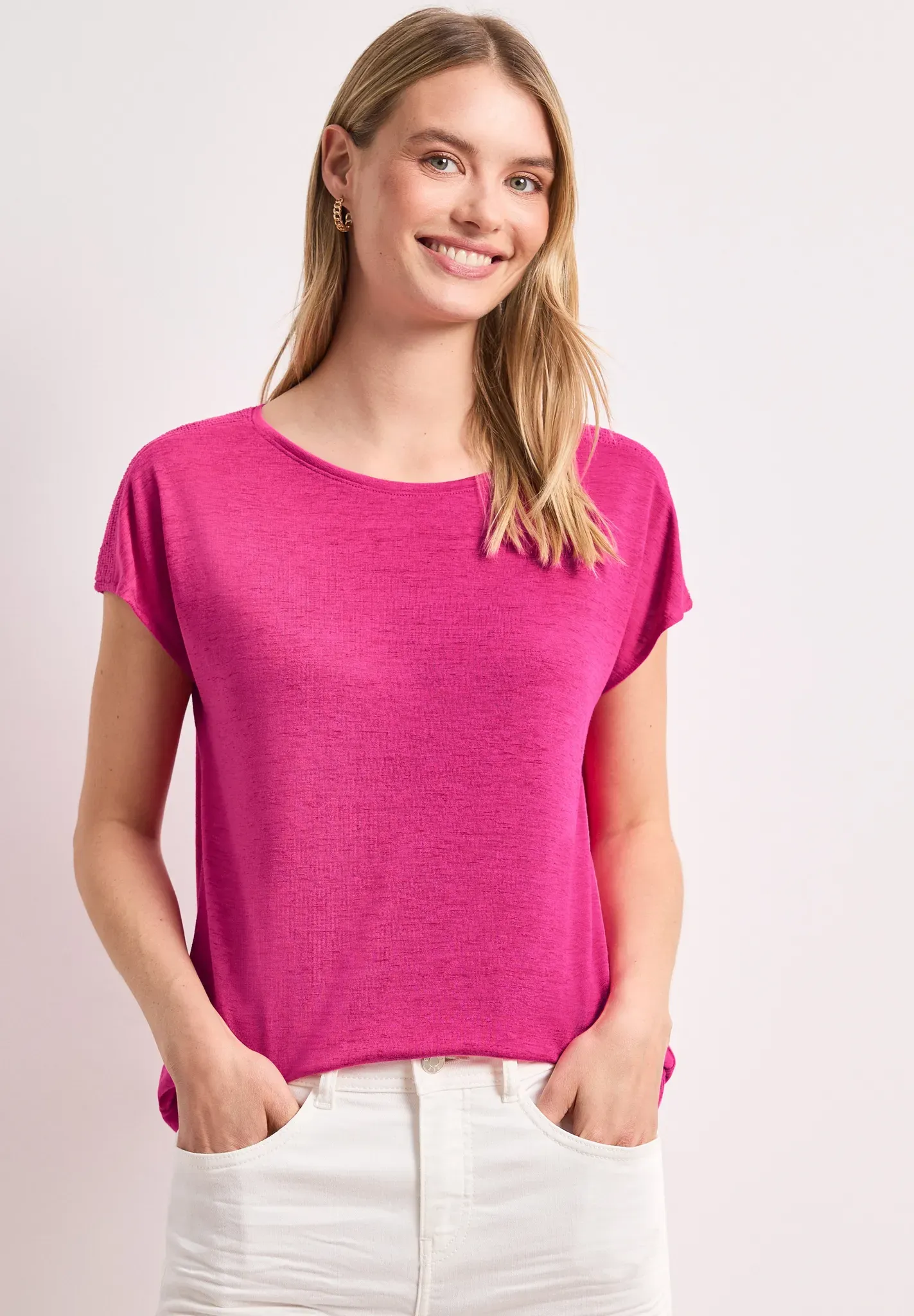 T-Shirt STREET ONE, Damen, Gr. 44, pink (magenta dream), Stoff, 55% Polyester, 45% Viskose, unifarben, regular fit normal, U-Boot-Ausschnitt, abgesteppt, Shirts T-Shirt, aus softem Materialmix
