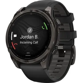 Garmin fenix 8 AMOLED 47 mm sapphire, schwarz / carbongrau DLC Titan mit QuickFit Silikon-Armband 22 mm