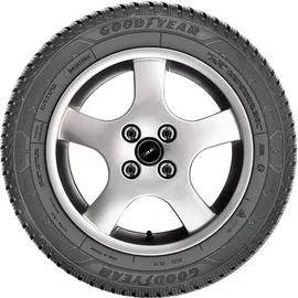 Goodyear UltraGrip 9+ 185/65 R15 88T