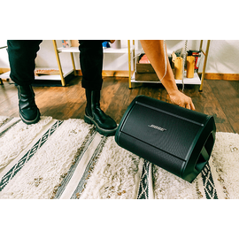 Bose S1 Pro+ Tragbarer Bluetooth Lautsprecher, Schwarz