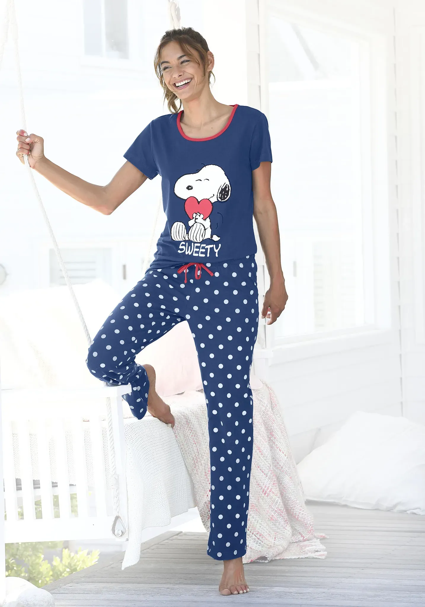Pyjama PEANUTS, Damen, Gr. 44/46, blau (blau, gepunktet), Single Jersey, Obermaterial: 100% Baumwolle, bedruckt, gepunktet, Basic, bequem lang, Rundhals, eingesetzt, Homewear-Sets Pyjama, mit Snoopy-Druck und Pünktchen-Hose