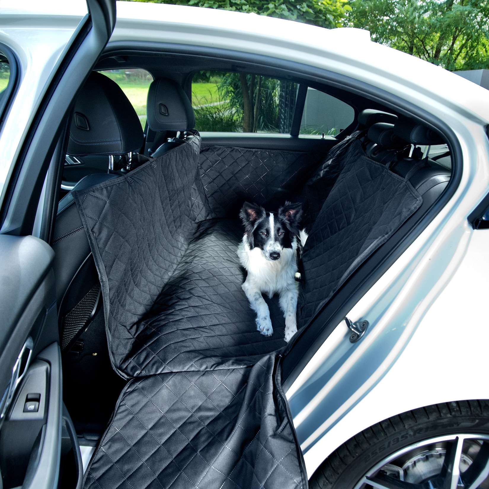 BedDog Autoschondecke für den Kofferraum oder Rücksitz reflektierend