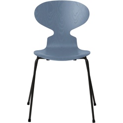 Fritz Hansen - Die Ameise Stuhl, Esche dusk blue gefärbt / Gestell schwarz
