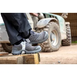 Haix Halbschuhe CONNEXIS Safety+ GTX low in silber in silber | Gr.: 12