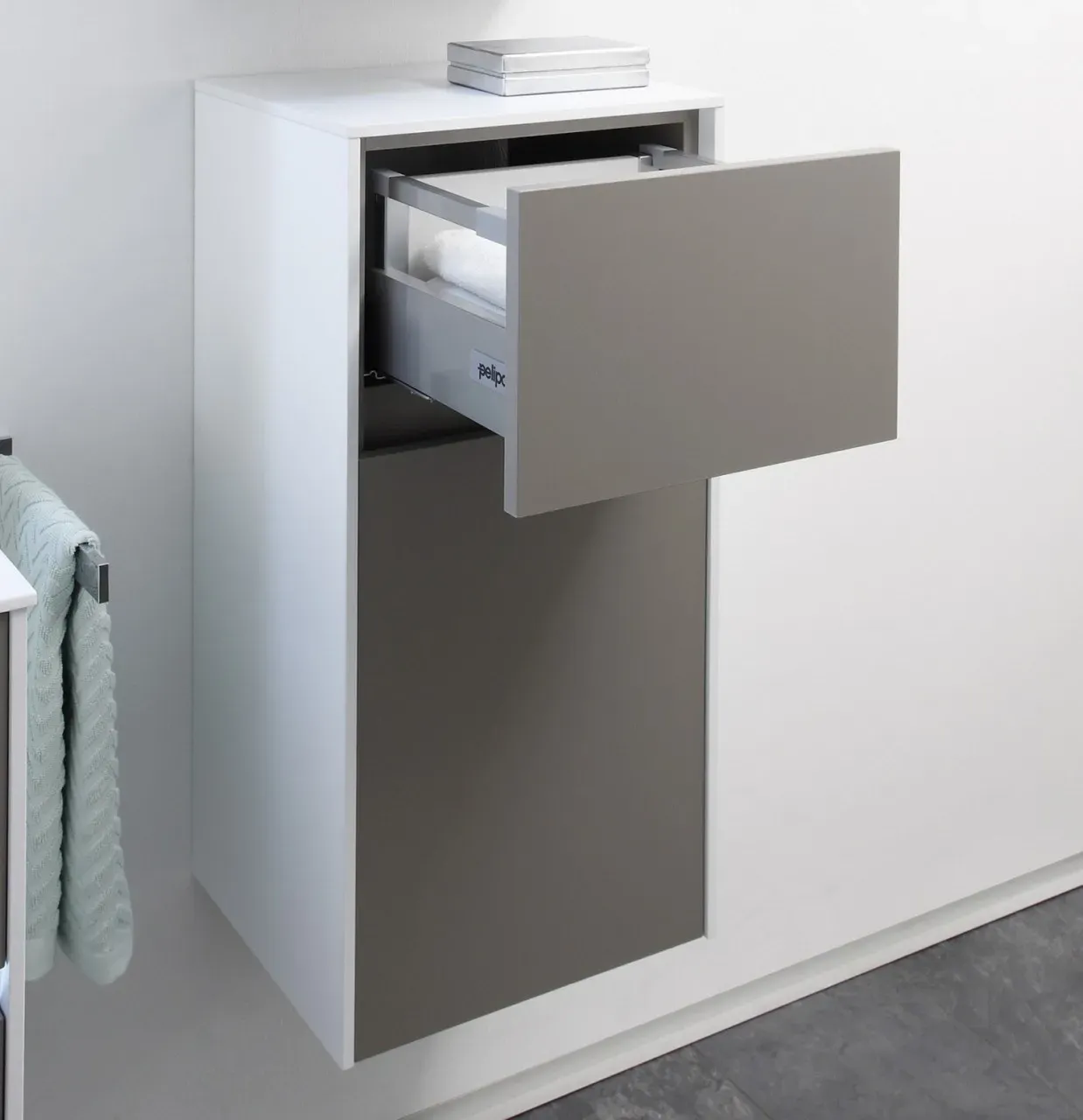 Pelipal Serie 6010 Highboard 6010-HB01, B:370, H:790, T:330mm 6010-HB01
