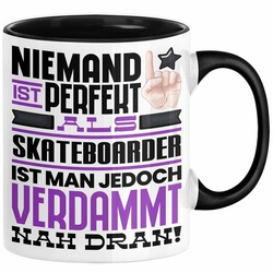 Trendation Tasse Skateboarder Geschenk Tasse Lustige Geschenkidee für Skateboarder Gebu schwarz