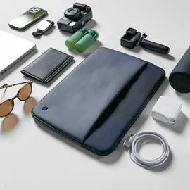 Incase A.R.C. Sleeve With ReSpun Navy (Blau) 16" Macbook M1-M4 (2021-2024) aus 100 % recyceltem Polyester